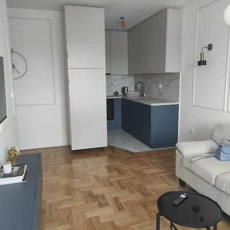 Apartman Lullaby 2, Moderan Stan Sa Spavacom Sobom I Privatnom Garazom *