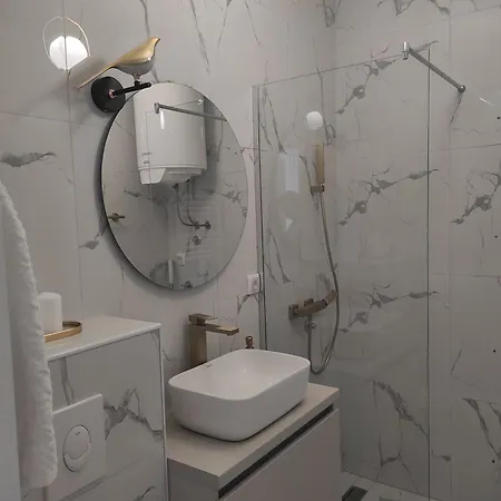 Lullaby 2, Moderan Stan Sa Spavacom Sobom I Privatnom Garazom