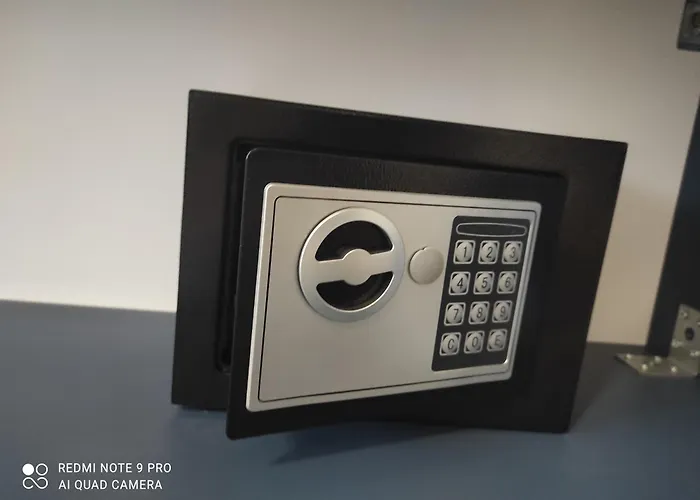 Lullaby 2 - Balcony View & Private Garage